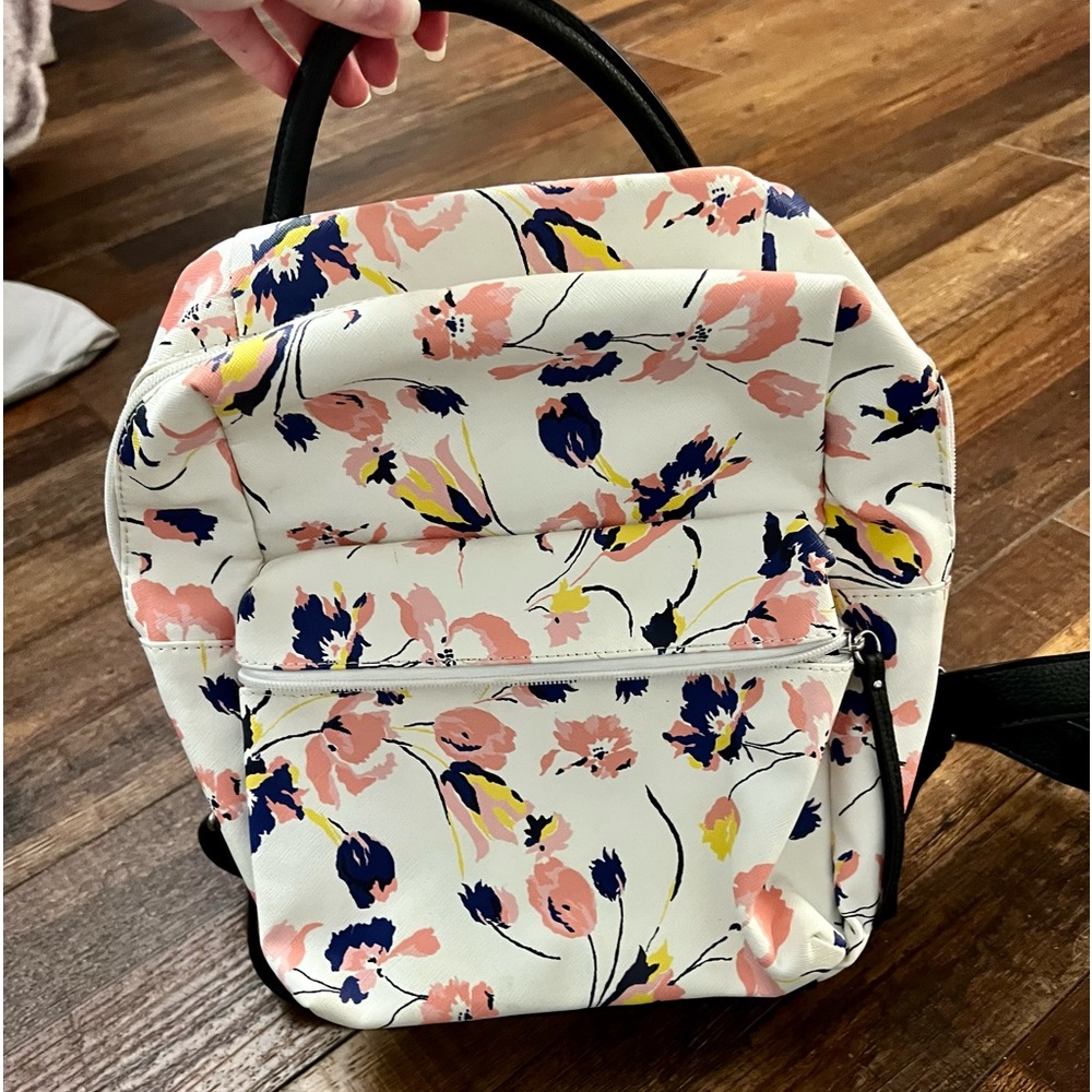 💜New💜 Floral Backpack